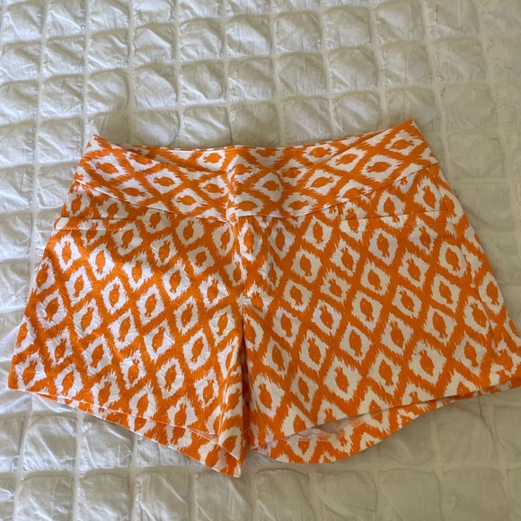 Lilly Pulitzer Orange Printed Casual Shorts - Picture 1 of 7